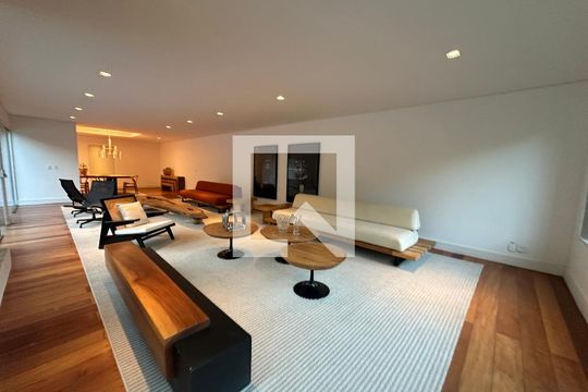Sala de casa de condomínio para alugar com 5 quartos, 654m² em Residencial Tamboré I, Barueri