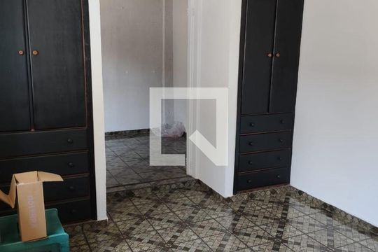 Quarto de casa à venda com 3 quartos, 160m² em Vila Penteado, São Paulo
