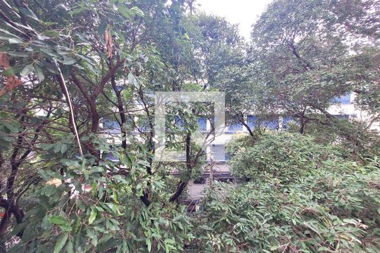 Sala de apartamento à venda com 2 quartos, 58m² em Icaraí, Niterói