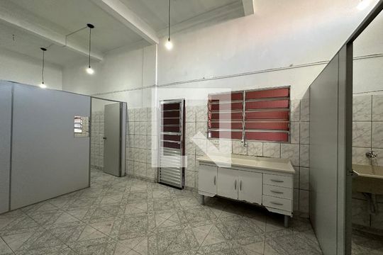 Sala/Cozinha de casa para alugar com 1 quarto, 50m² em Jardim Julio, Barueri