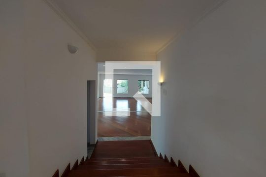 Corredor de casa para alugar com 5 quartos, 426m² em Jardim Santa Marcelina, Campinas