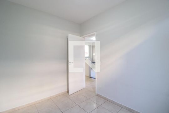 Quarto 1 de apartamento para alugar com 2 quartos, 50m² em Shopping Park, Uberlândia