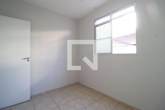 Quarto 2 de apartamento para alugar com 2 quartos, 50m² em Shopping Park, Uberlândia