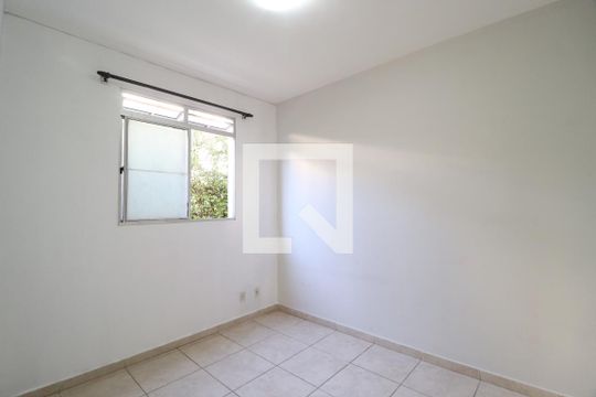 Quarto 1 de apartamento para alugar com 2 quartos, 50m² em Shopping Park, Uberlândia