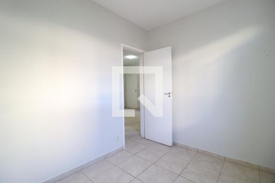 Quarto 2 de apartamento para alugar com 2 quartos, 50m² em Shopping Park, Uberlândia