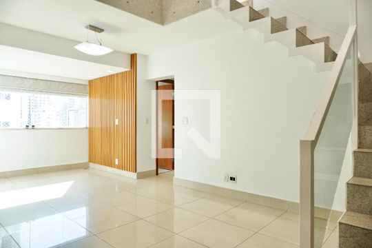 Apartamento para alugar com 2 quartos, 140m² em Funcionários, Belo Horizonte