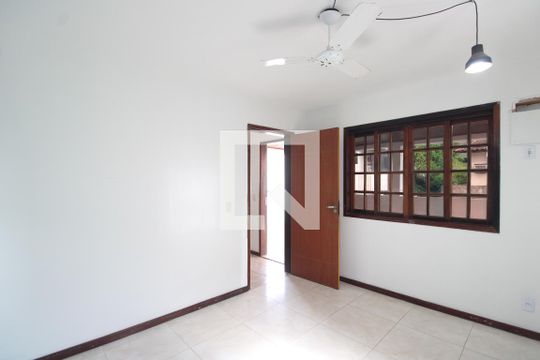 Quarto 2 de casa de condomínio para alugar com 3 quartos, 192m² em Pechincha, Rio de Janeiro