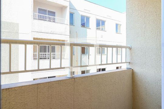 Varanda - Sala / Cozinha de apartamento para alugar com 2 quartos, 35m² em Jardim Amalia, São Paulo