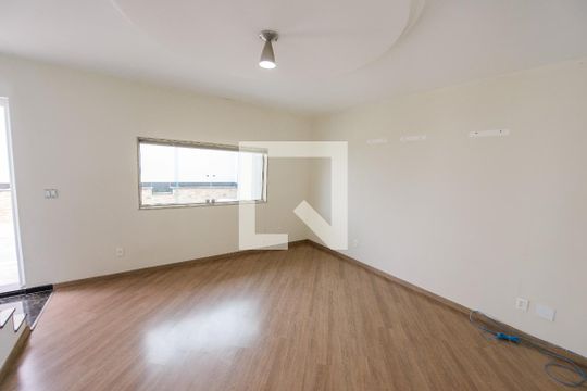 Sala de TV de casa de condomínio para alugar com 3 quartos, 200m² em Jardim dos Estados, Taubaté