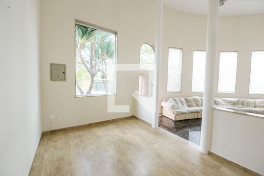 Sala de Jantar de casa de condomínio para alugar com 3 quartos, 200m² em Jardim dos Estados, Taubaté