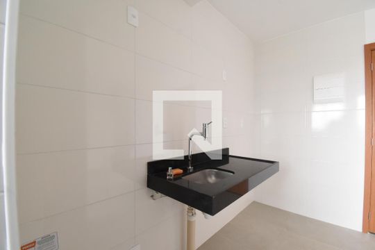 Sala e Cozinha de apartamento para alugar com 2 quartos, 47m² em Bairro Alto, Curitiba