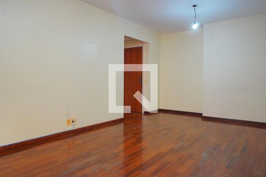 Sala  de apartamento para alugar com 4 quartos, 109m² em Cristo Redentor, Porto Alegre
