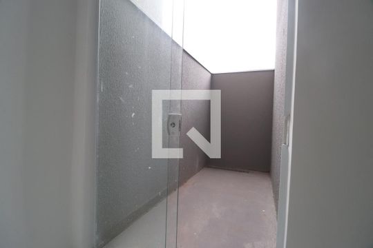 Quarto 1 de apartamento para alugar com 2 quartos, 73m² em Novo Mundo, Uberlândia