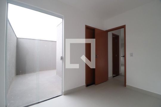Quarto 2 - Suíte de apartamento para alugar com 2 quartos, 73m² em Novo Mundo, Uberlândia