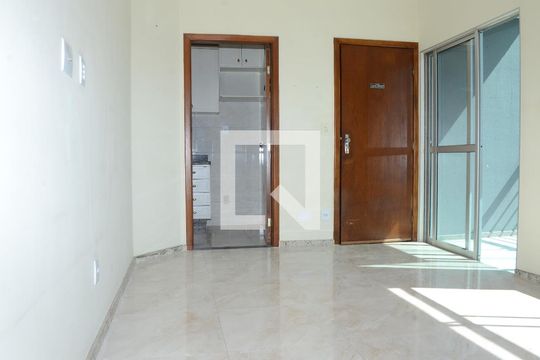 Sala de apartamento à venda com 3 quartos, 70m² em Goiânia, Belo Horizonte