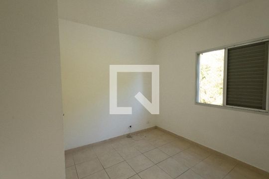 Quarto de apartamento para alugar com 2 quartos, 56m² em Jardim California, Jacareí