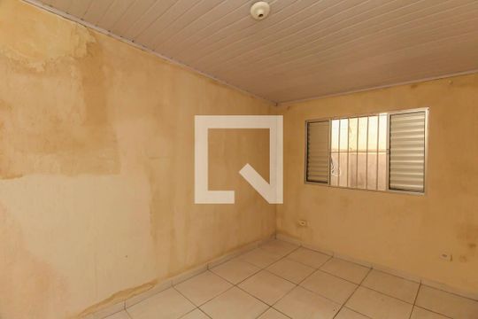 Quarto 2 de casa para alugar com 2 quartos, 70m² em Iguatemi, São Paulo