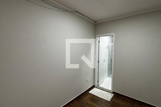 Suite de apartamento à venda com 2 quartos, 55m² em Vila Eldizia, Santo André