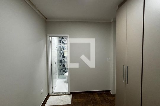 Suite de apartamento à venda com 2 quartos, 55m² em Vila Eldizia, Santo André