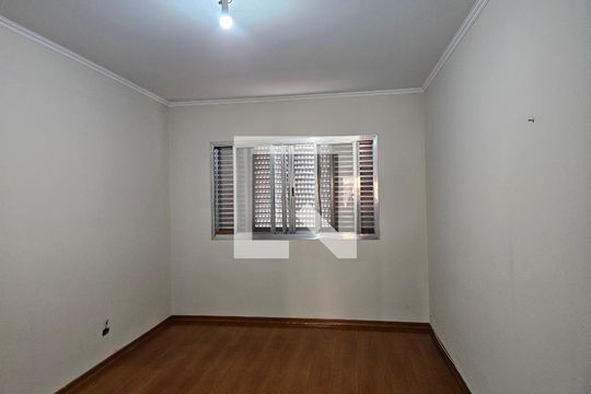 Quarto de casa à venda com 4 quartos, 150m² em Terceira Divisão de Interlagos, São Paulo