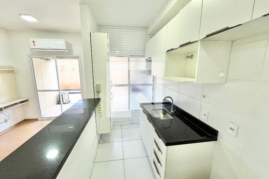 Sala/Cozinha de apartamento à venda com 2 quartos, 56m² em Vila Santa Maria, São Paulo