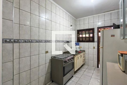 Cozinha de casa para alugar com 2 quartos, 131m² em Vila Assuncao, Praia Grande