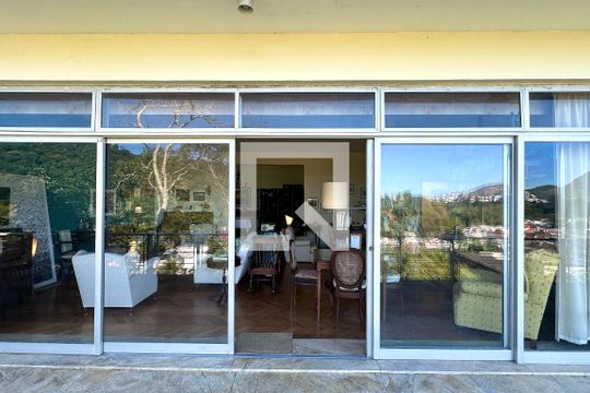 Sala de casa à venda com 3 quartos, 1000m² em Jardim Botânico, Rio de Janeiro