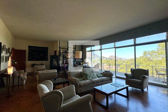Sala de casa à venda com 3 quartos, 1000m² em Jardim Botânico, Rio de Janeiro