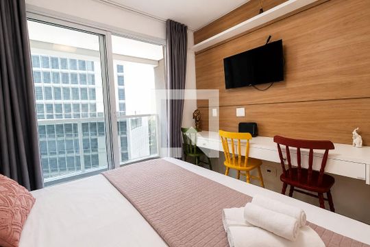 Dormitório de kitnet/studio para alugar com 1 quarto, 20m² em Consolação, São Paulo