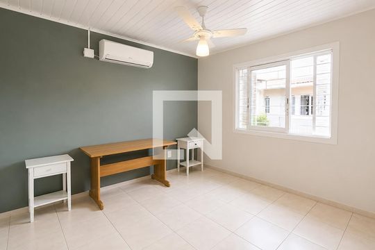 Quarto  de casa para alugar com 5 quartos, 340m² em Salgado Filho, Gravataí