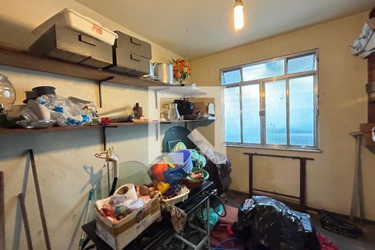 Quarto 1 de casa para alugar com 2 quartos, 400m² em Bento Ribeiro, Rio de Janeiro