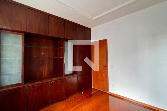 Apartamento para alugar com 4 quartos, 220m² em São Pedro, Belo Horizonte