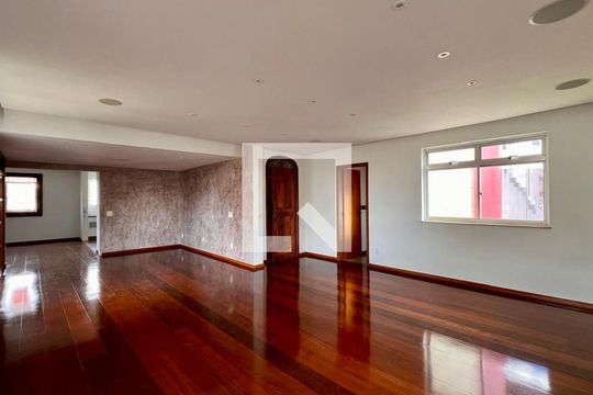 Apartamento para alugar com 4 quartos, 220m² em São Pedro, Belo Horizonte