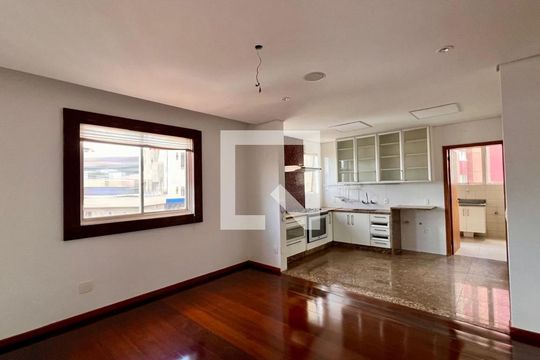 Apartamento para alugar com 4 quartos, 220m² em São Pedro, Belo Horizonte