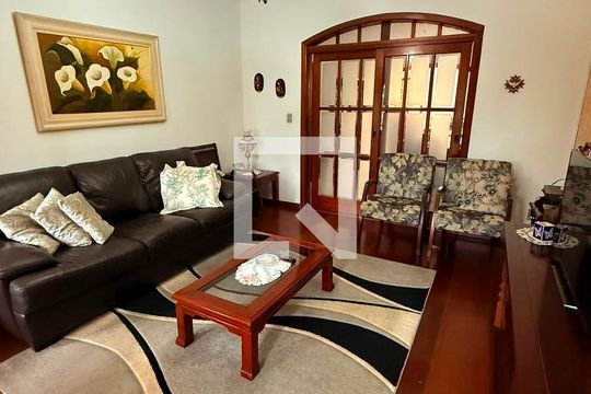 Sala de casa à venda com 3 quartos, 203m² em Vila Irmaos Arnoni, São Paulo