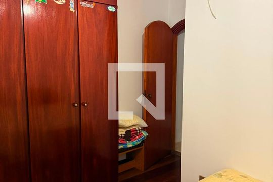 Quarto de casa à venda com 3 quartos, 203m² em Vila Irmaos Arnoni, São Paulo