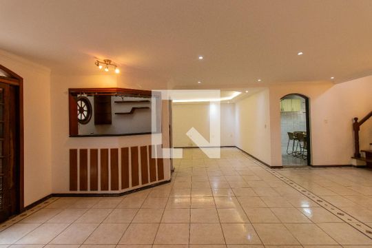 Sala de casa para alugar com 5 quartos, 450m² em Jardim Barbacena, Cotia
