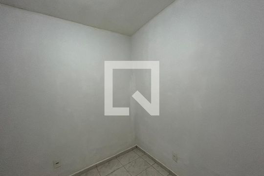 Quarto 2 de casa para alugar com 2 quartos, 50m² em Madureira, Rio de Janeiro