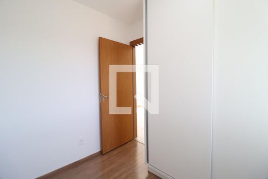 Quarto 2 de apartamento para alugar com 2 quartos, 50m² em Grand Ville, Uberlândia