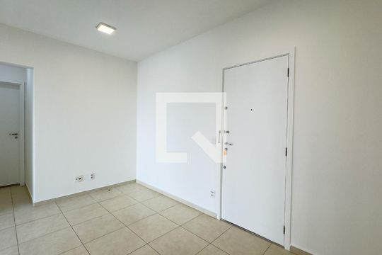 Sala de apartamento para alugar com 1 quarto, 45m² em Santo Amaro, São Paulo