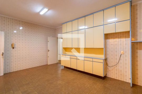 Cozinha de casa à venda com 3 quartos, 350m² em Vila Galvão, Guarulhos