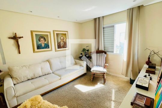 Sala de casa de condomínio para alugar com 4 quartos, 214m² em Jardim Barbacena, Cotia