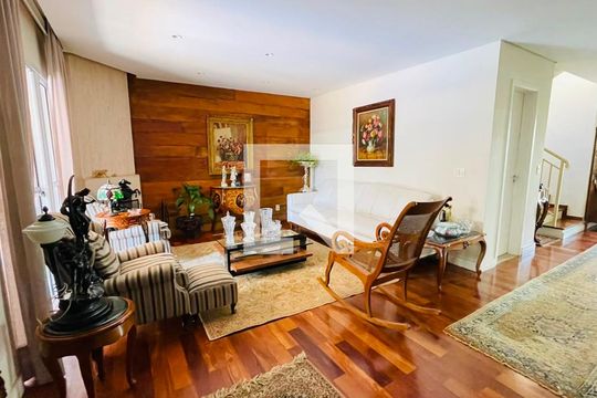 Sala de casa de condomínio para alugar com 4 quartos, 214m² em Jardim Barbacena, Cotia
