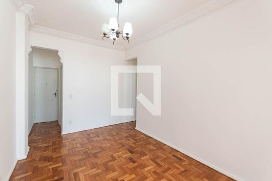 Sala de apartamento à venda com 2 quartos, 57m² em Tijuca, Rio de Janeiro
