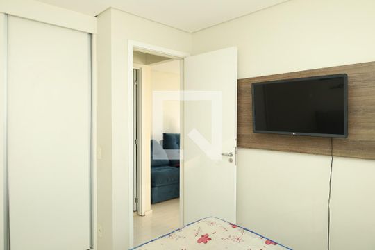 Quarto 1 de apartamento à venda com 2 quartos, 40m² em Vila Campanela, São Paulo