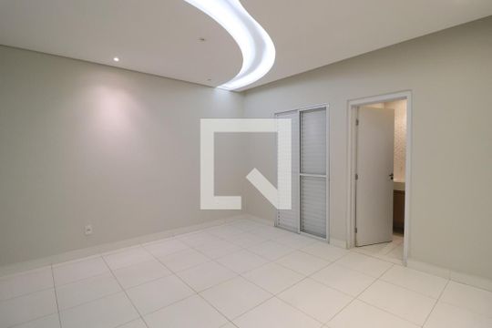 Quarto 1 - Suíte de casa para alugar com 3 quartos, 360m² em Daniel Fonseca, Uberlândia