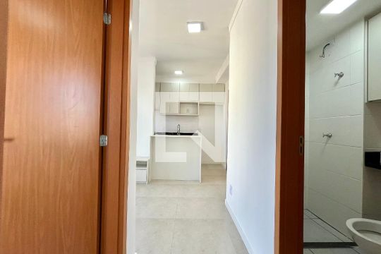 Corredor de apartamento para alugar com 2 quartos, 36m² em Jabaquara, São Paulo