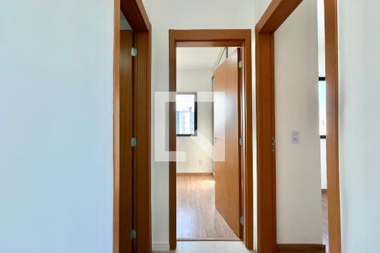 Corredor de apartamento para alugar com 2 quartos, 36m² em Jabaquara, São Paulo