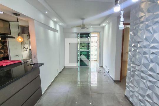 Sala de apartamento à venda com 2 quartos, 60m² em Penha, Rio de Janeiro