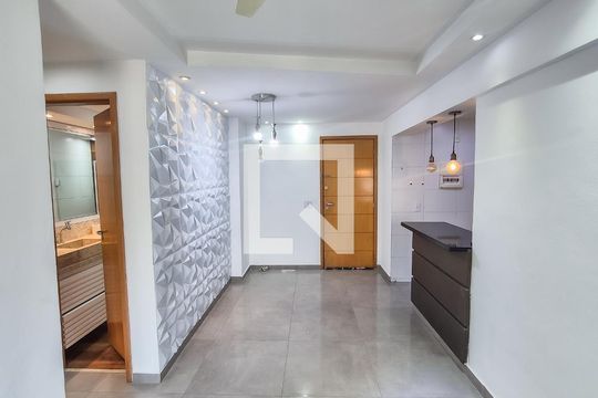 Sala de apartamento à venda com 2 quartos, 60m² em Penha, Rio de Janeiro